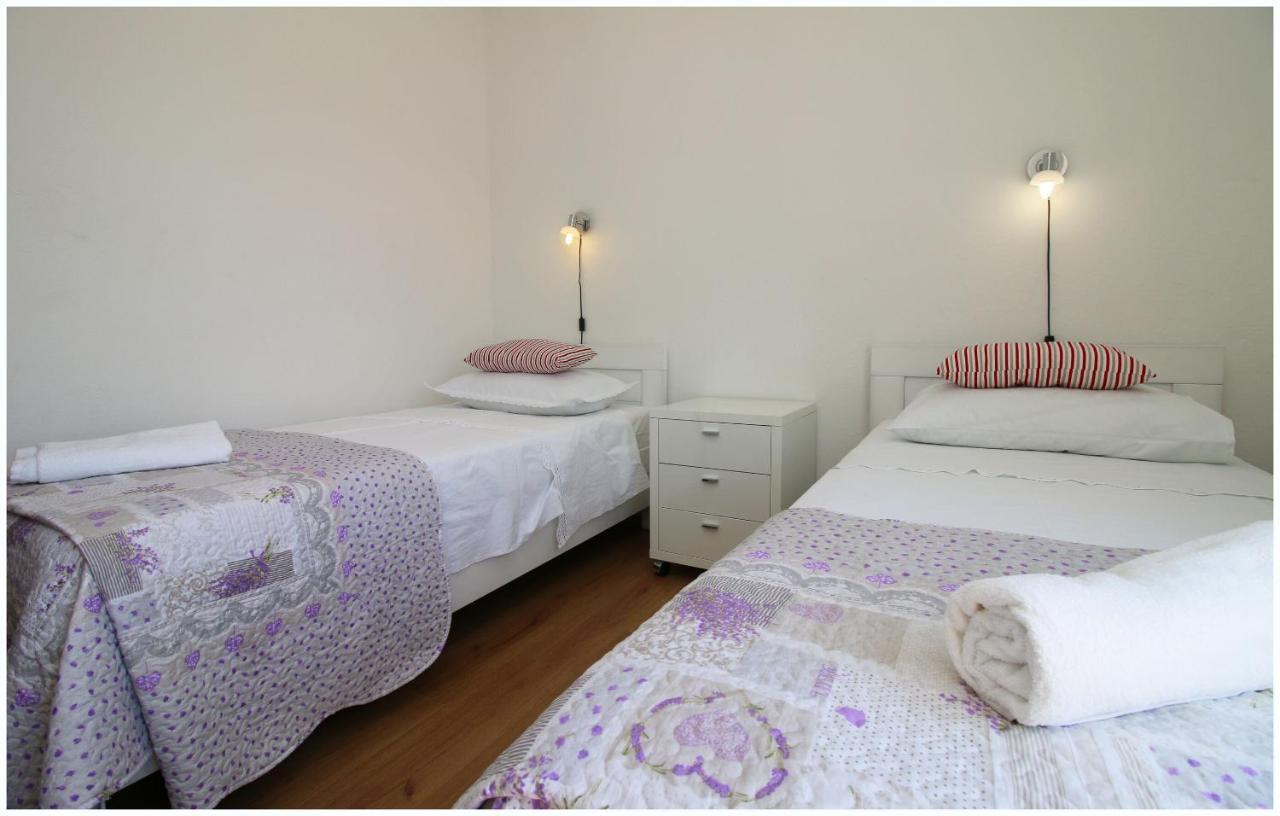 Apartments Elvis プリモシュテン エクステリア 写真